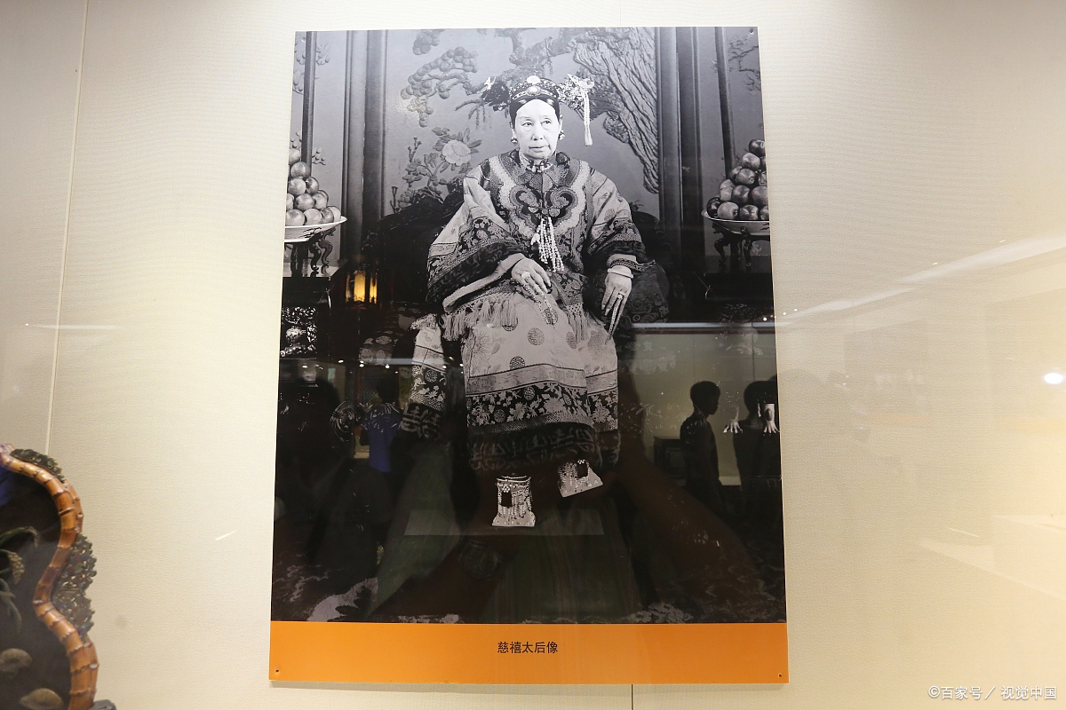 慈禧陵墓为什么会出现不长草的情况?