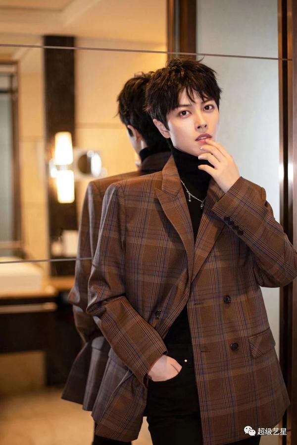 首页 > 邢恩小姐姐演技帅气圈粉无数