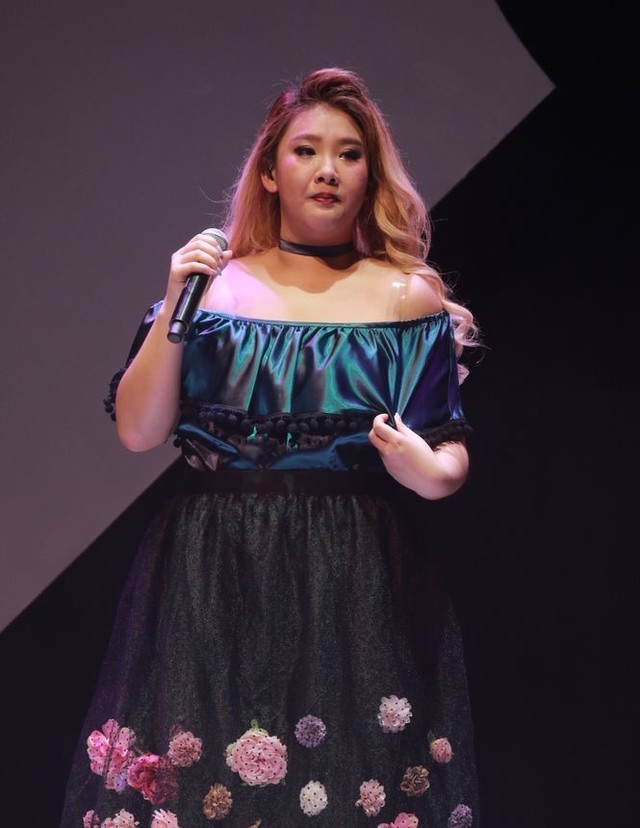 180斤的郑欣宜,劲歌热舞,用行动告诉了大家什么叫活出自信