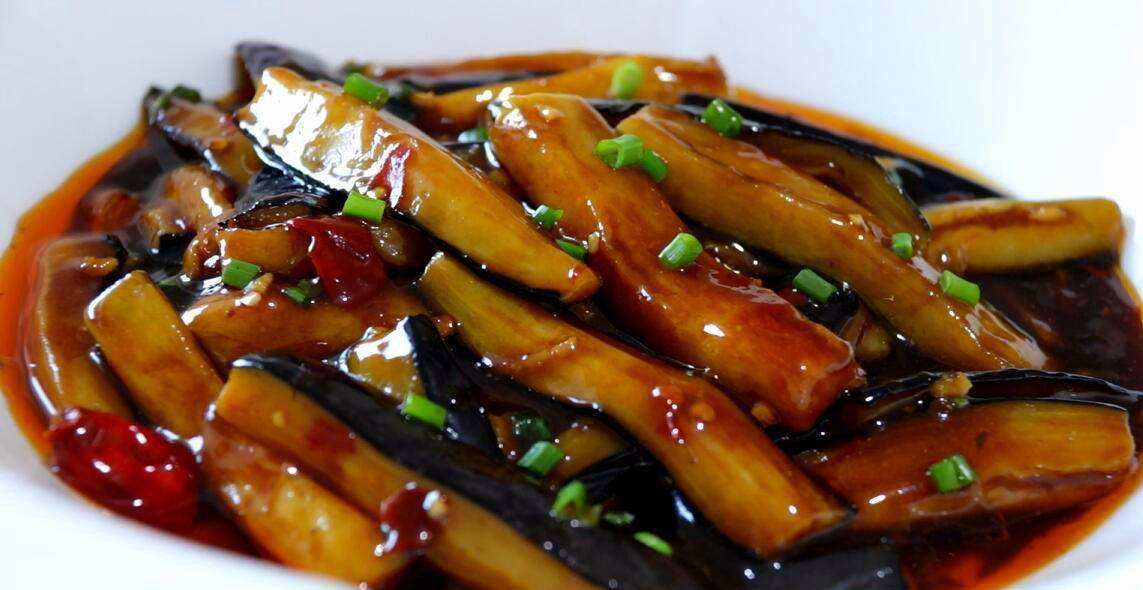 鱼香茄子:营养丰富,制作方便,味道鲜美,好吃到不行