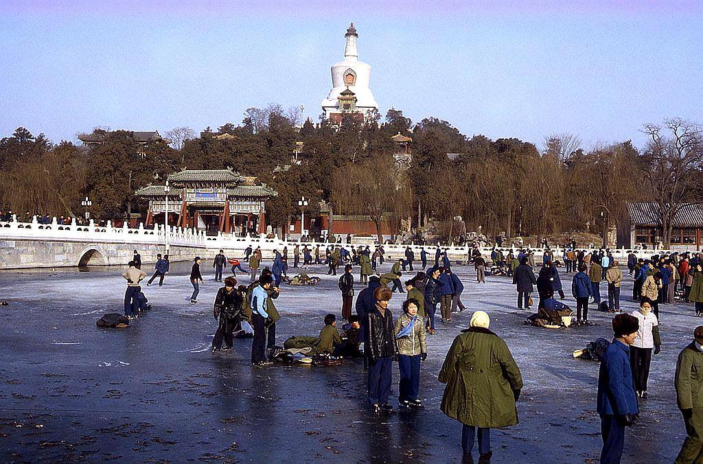 京城80年代老照片,记忆中八十年代的老北京是这样的,让人怀念