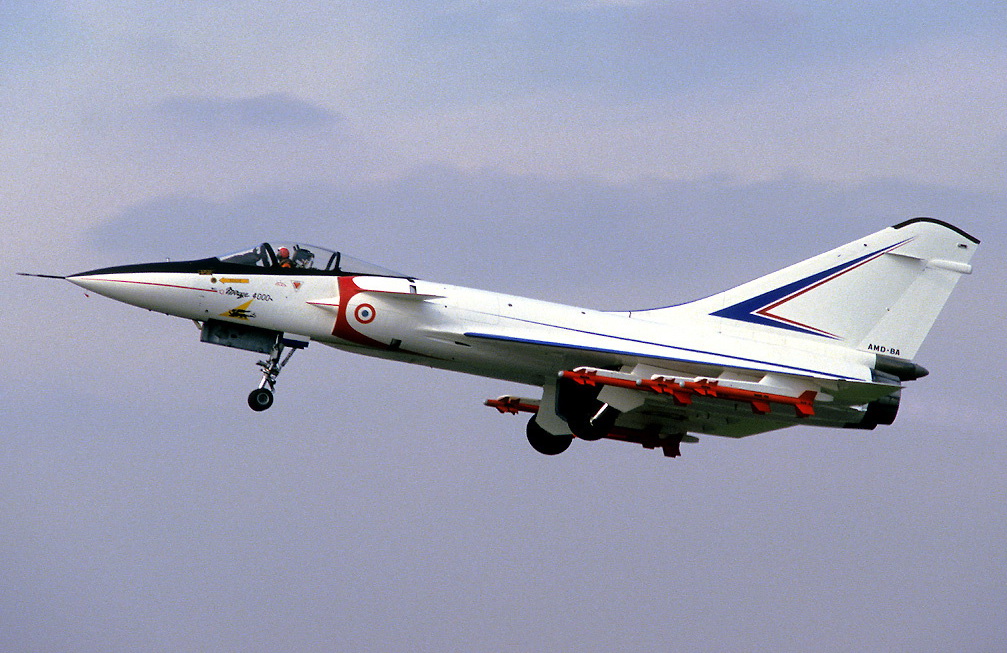 远去的倩影,幻影4000战斗机图赏