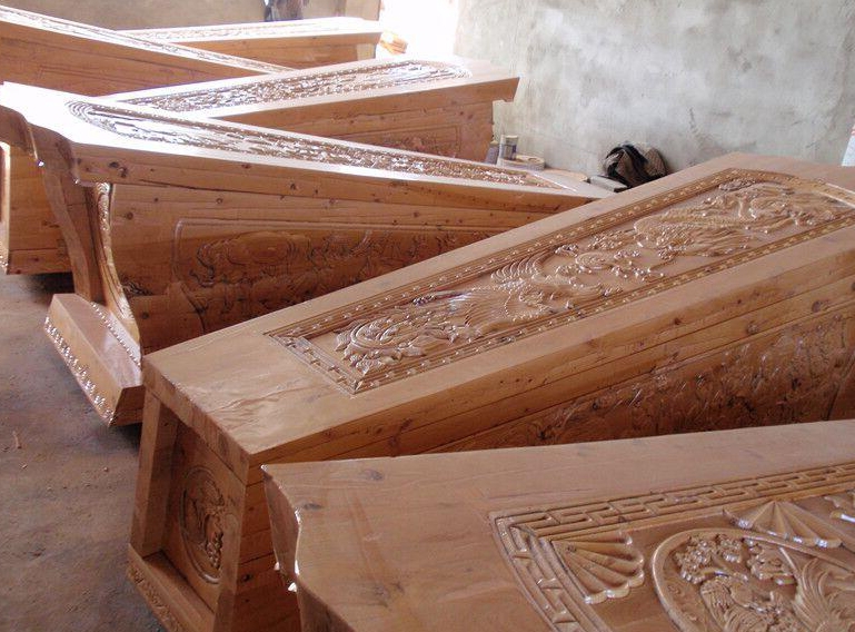 中国,日本和韩国的农村棺材大对比,网友:中国的果然最豪华