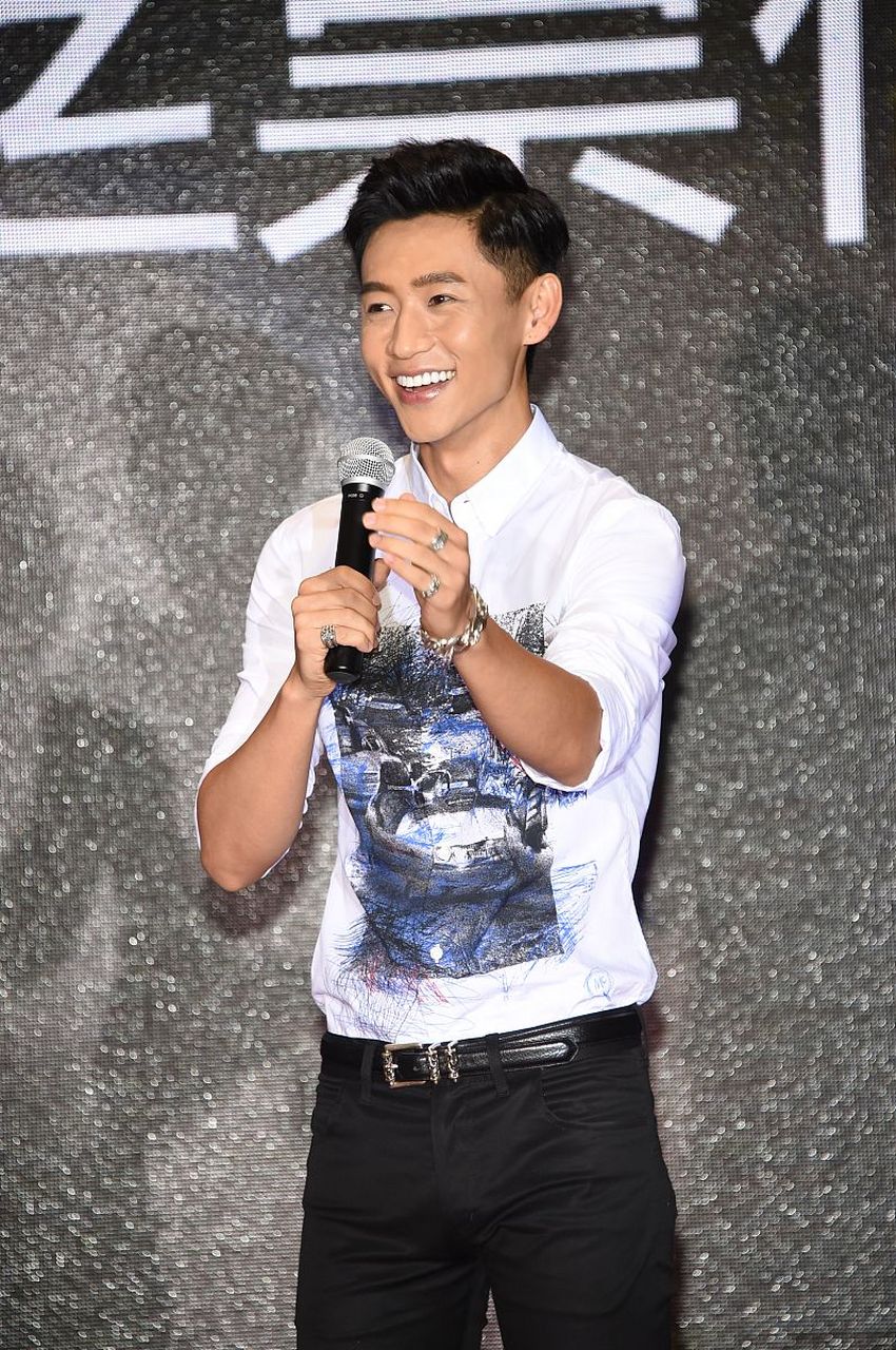 魏晨如今的发展路线不求红,就只求一个稳字,其实他