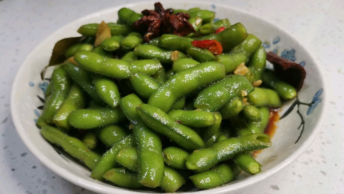 凉拌毛豆的正确做法,这样做毛豆翠绿不变色,爽口又入味