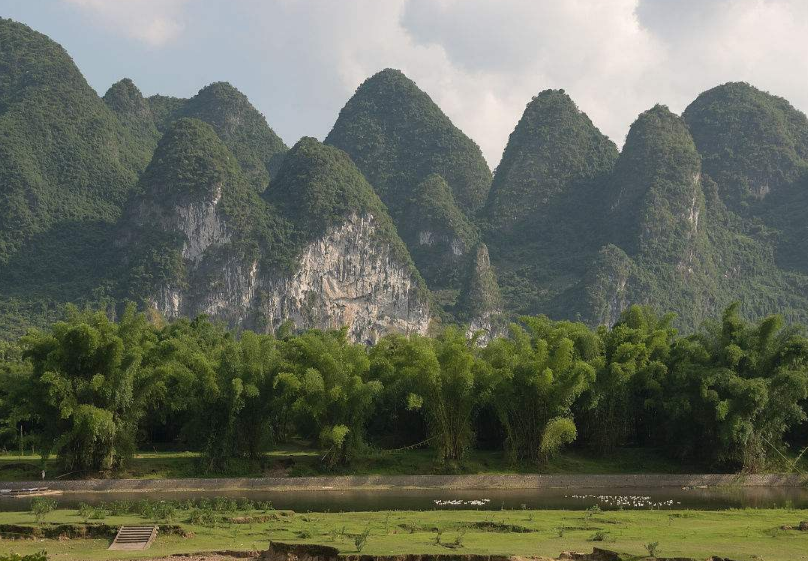 一组风景秀丽的山川照片,你最喜欢其中哪一张呢?
