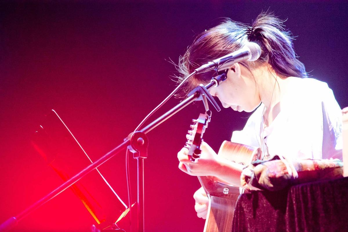 民谣歌手花粥,简单又随性的"女流氓",她的才华值得被大家认可