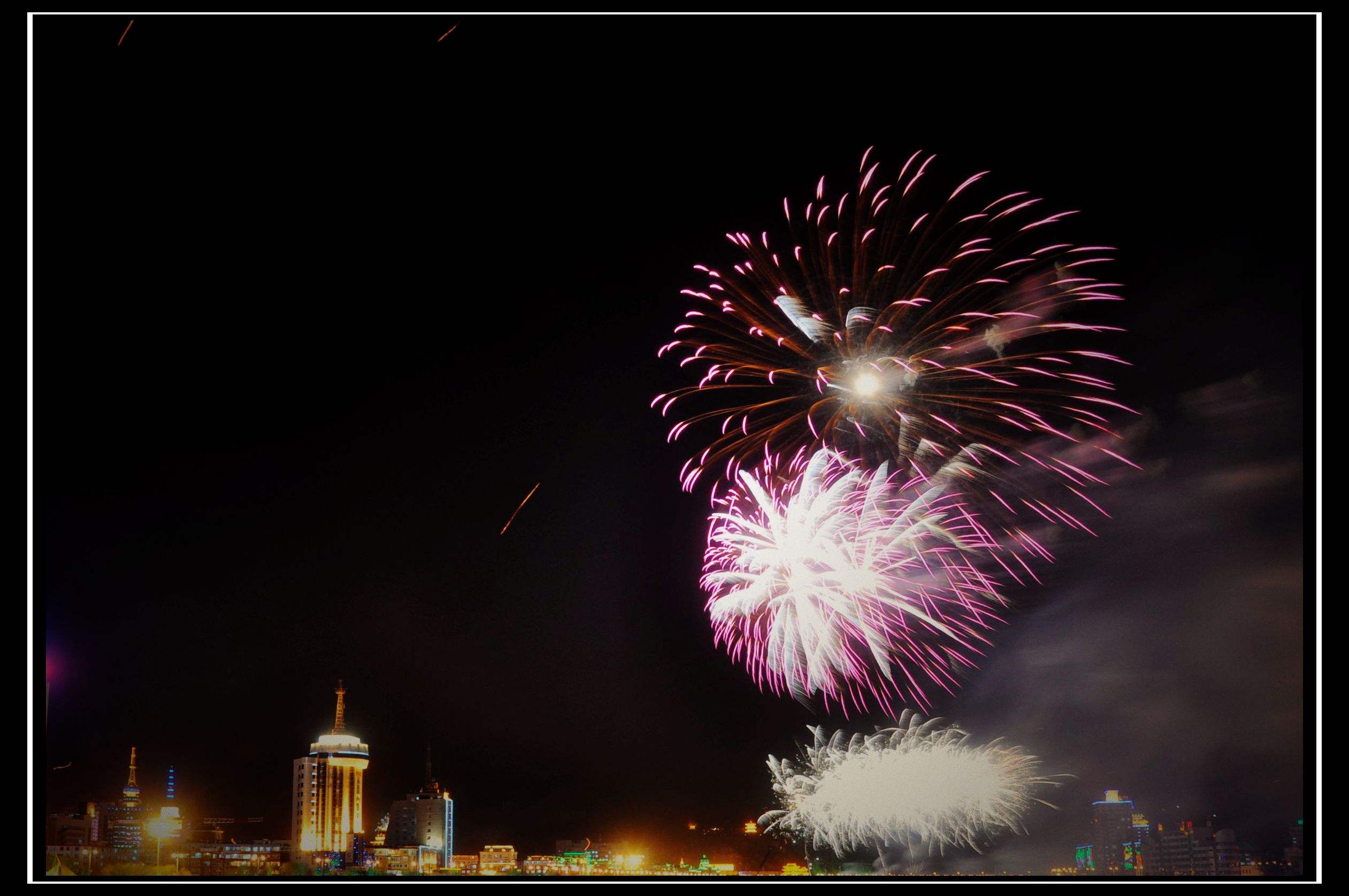 春节燃放烟花爆竹是中国几千年来的民俗活动,专家却要禁止燃放?