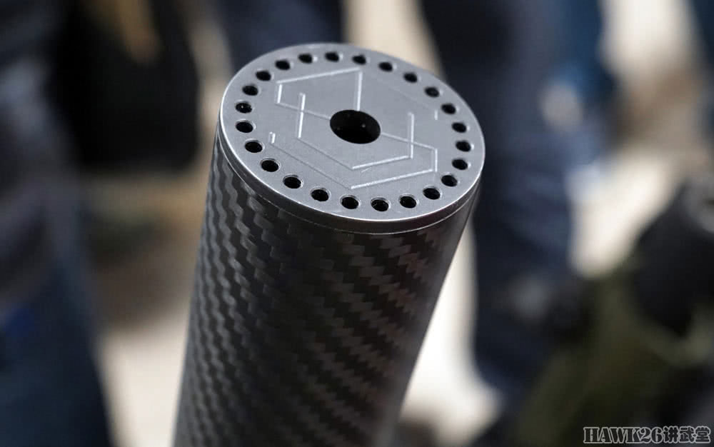 台风f12型ar霰弹枪亮相 安装的碳纤维消音器比枪还要贵