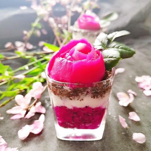 火龙果酸奶杯,高颜值小甜品