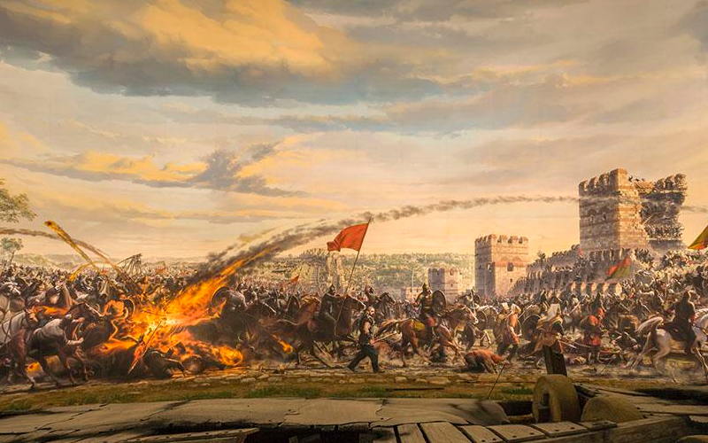 延缓君士坦丁堡的命运,鼓舞教徒的反抗,希腊火功不可没