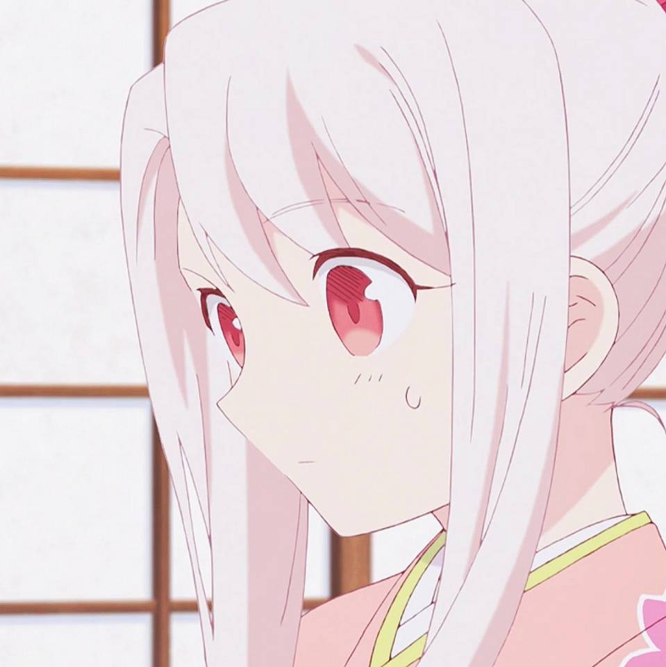 伊莉雅穿上大家一起为她准备的3月3的女儿节的服装,美呆了!