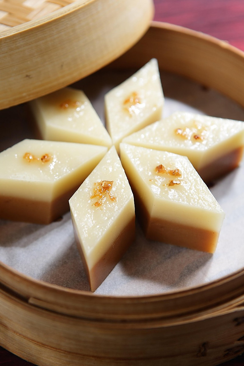 今天我想和大家分享一下我最喜欢的小吃之一——桂花糕90 这种小巧