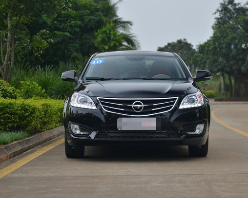 海马m8,车身设计优雅精致,整体个性十足