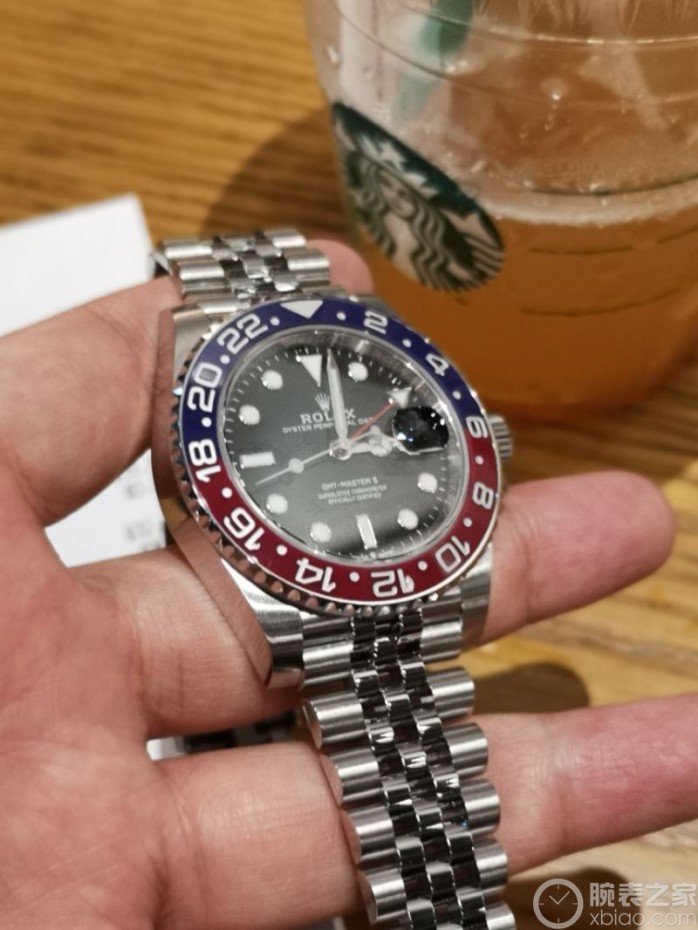 拿到表只剩目瞪口呆 入手劳力士红蓝百事圈