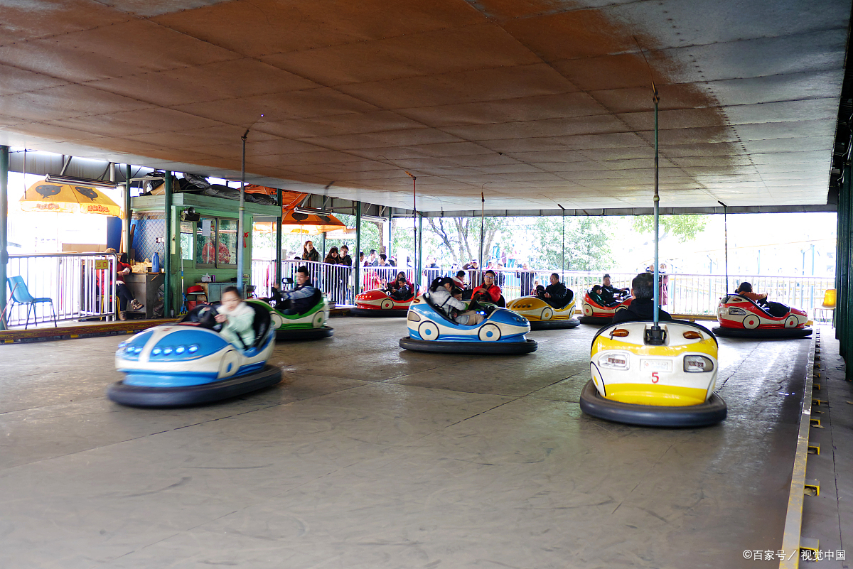 户外儿童游乐设施碰碰车厂家现货直销