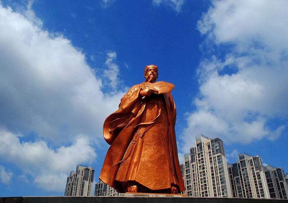 "五一"还没嗨够的,5号诸葛亮广场将有轰动全城的大事发生