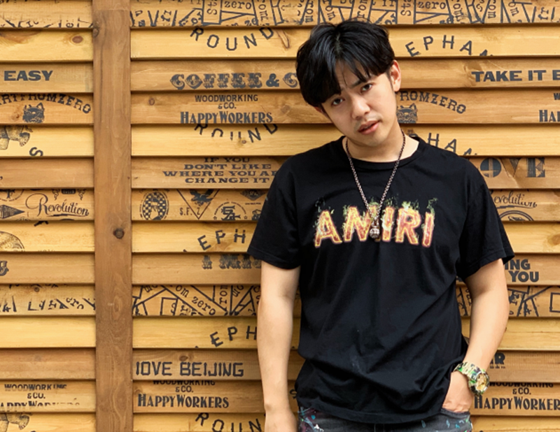 洪剑涛携儿子出镜,曾是潘冬子人选,儿子洪洋与张一山李现是同学