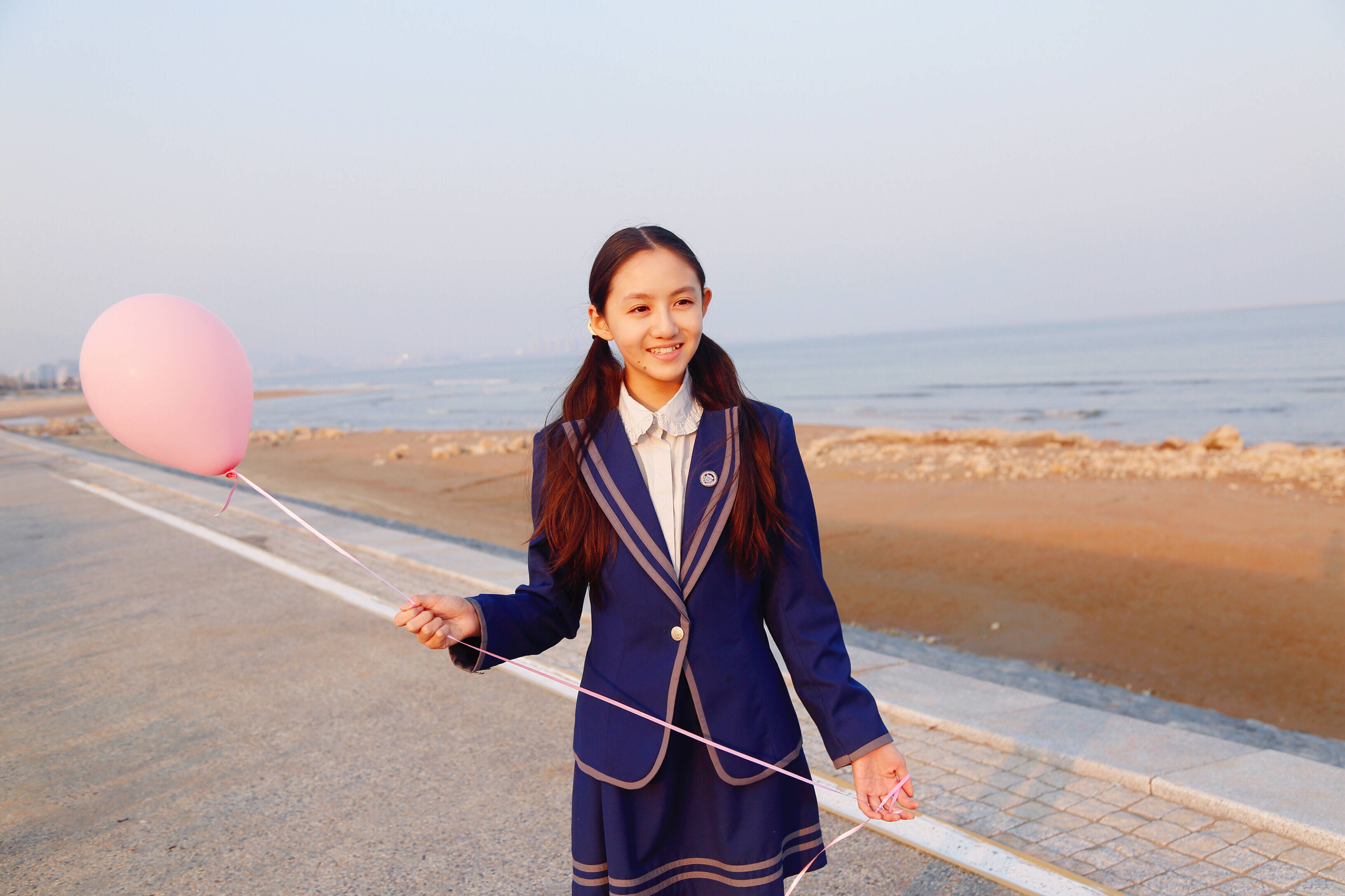 剧版的《闪光少女》里年龄最小的演员