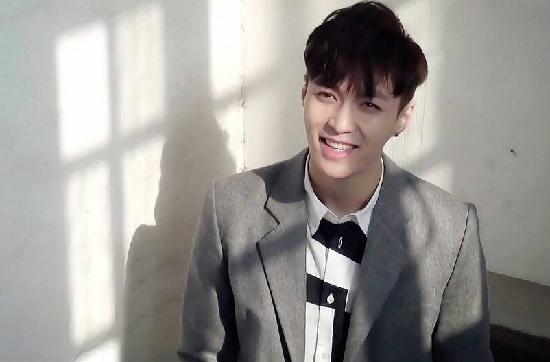 张家的男人里,张起灵最好看,张日山最禁欲,只有他最让人动心!