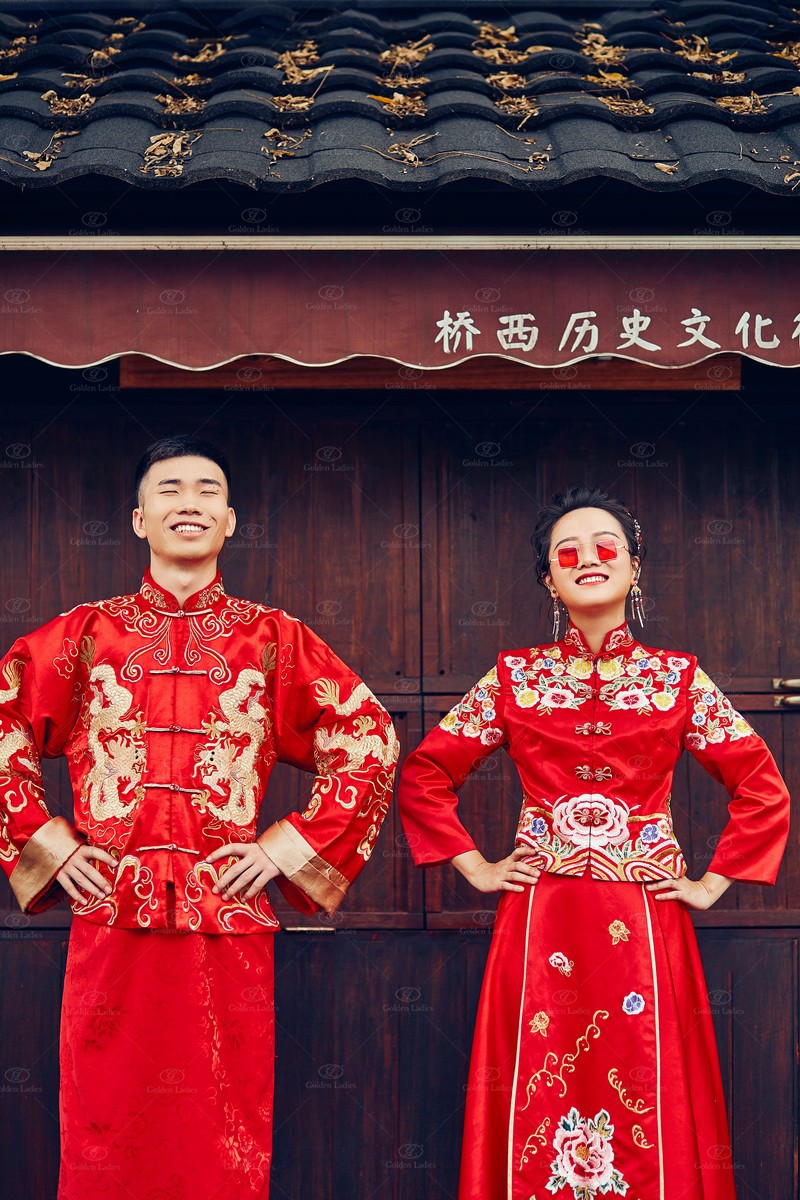 2018婚纱照风格流行趋势 反传统中式,嘻哈街拍风婚纱照