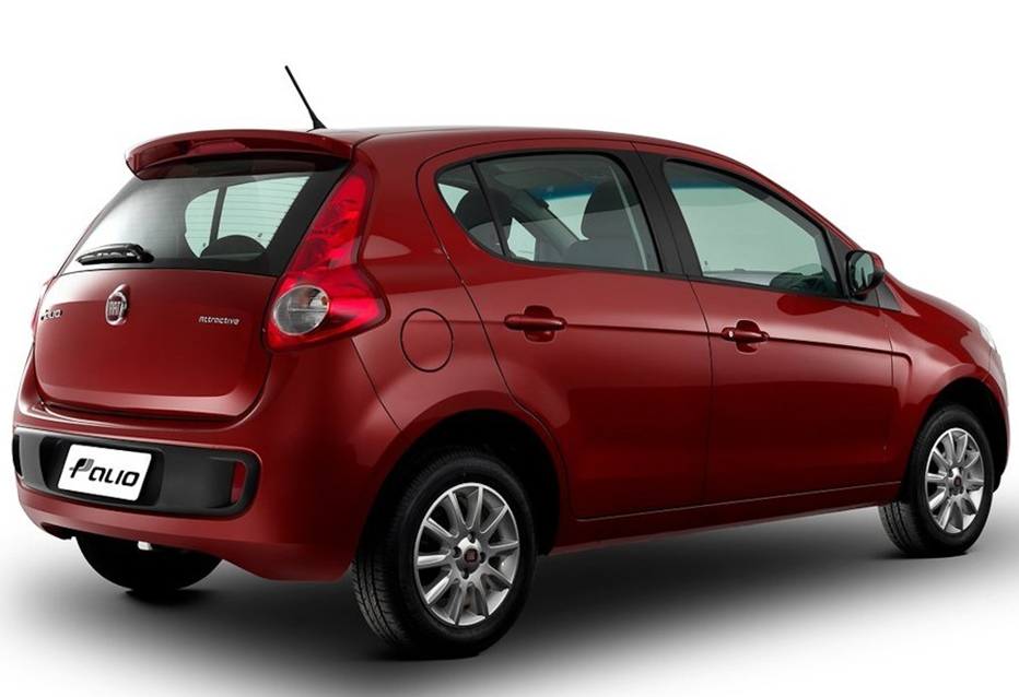 用料厚道,车身硬朗的派力奥(海外),可以带给人很好的安全感