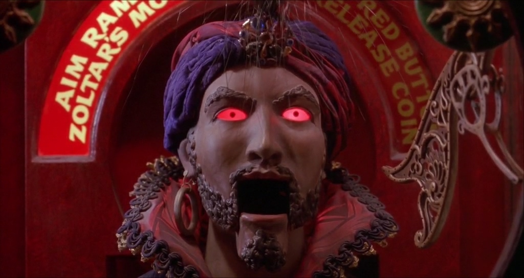 诡异的许愿机预示着怪事要发生