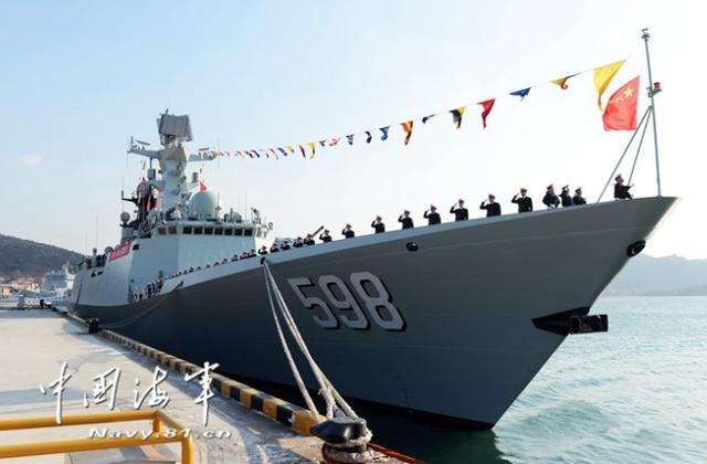 中国新054a护卫舰下水服役,数量达到27艘,航母舰队反潜核心力量