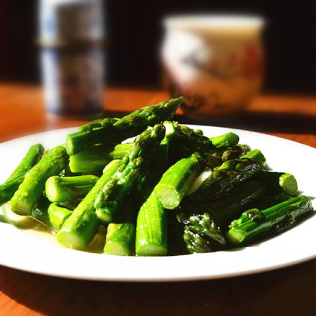 清炒芦笋
