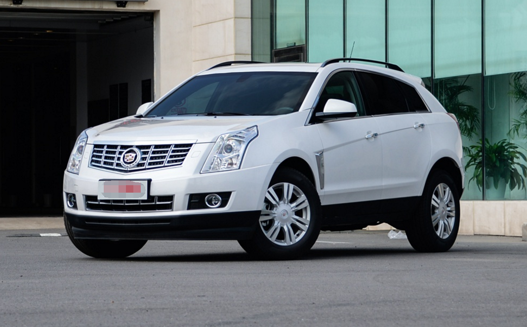 进口凯迪拉克srx整体车型时尚充满动感,在路上更抢眼
