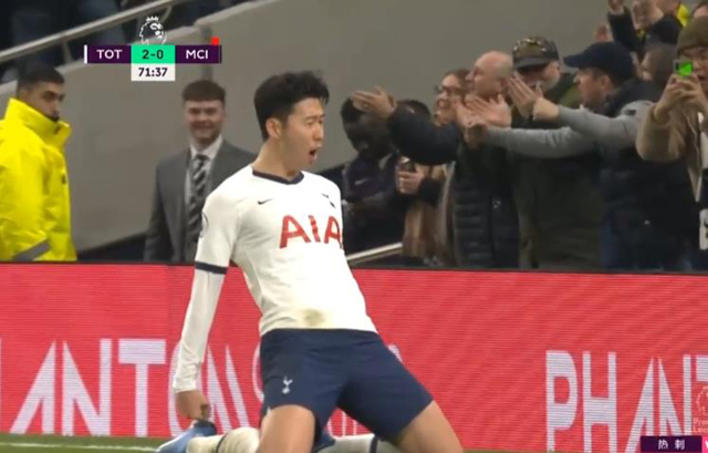 亚洲天王踢疯了,孙兴慜破门后滑跪庆祝,穆里尼奥亲自把他扶起来