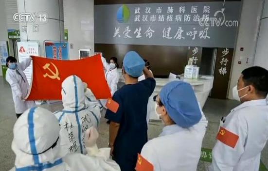 icu病房里两个多月的坚守 医生胡明:不放弃一丝生的希望