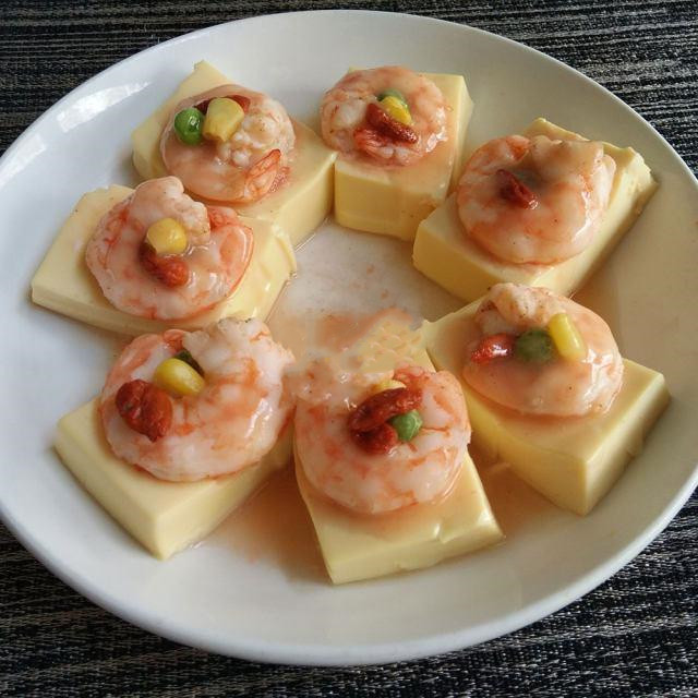 蛋黄豆腐蒸虾:三种营养丰富的食材一起搭配,味道绝了!