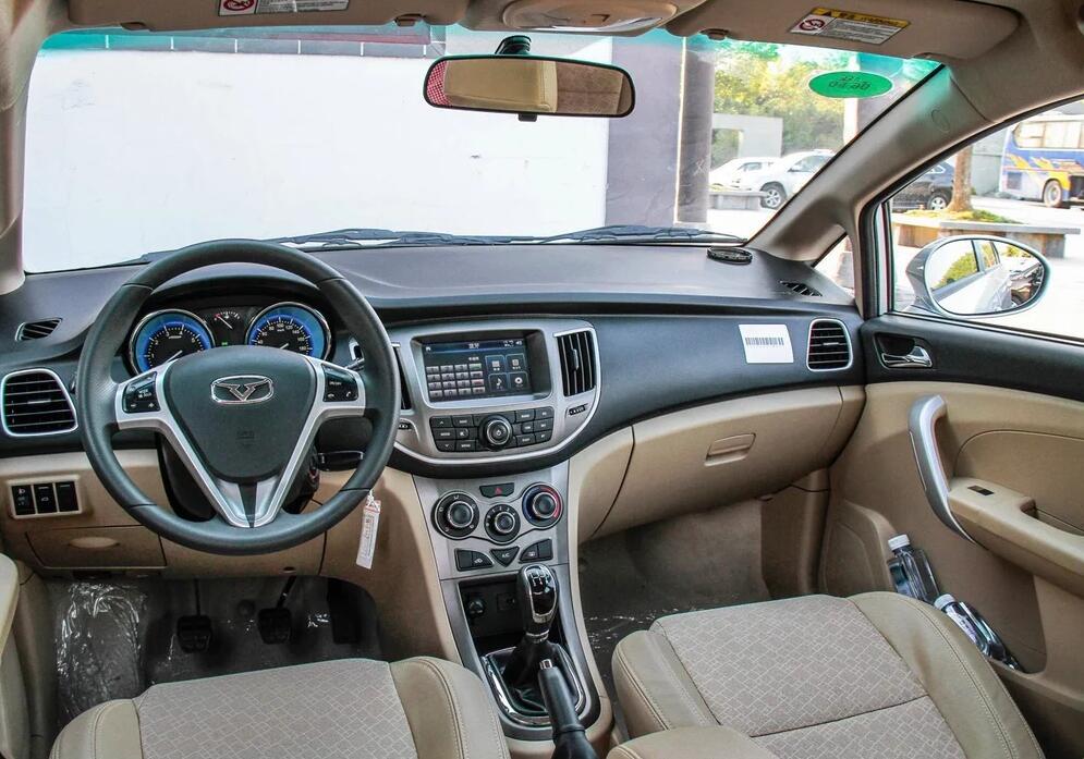 凯翼汽车-凯翼c3,全身设计比例很协调,气场非常足