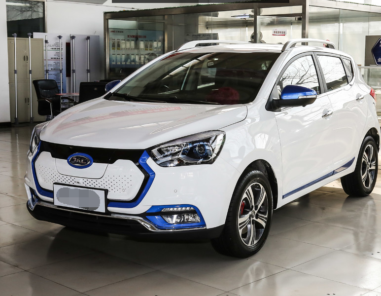 江淮iev7s,没有什么夸张的设计,属于那种耐看型