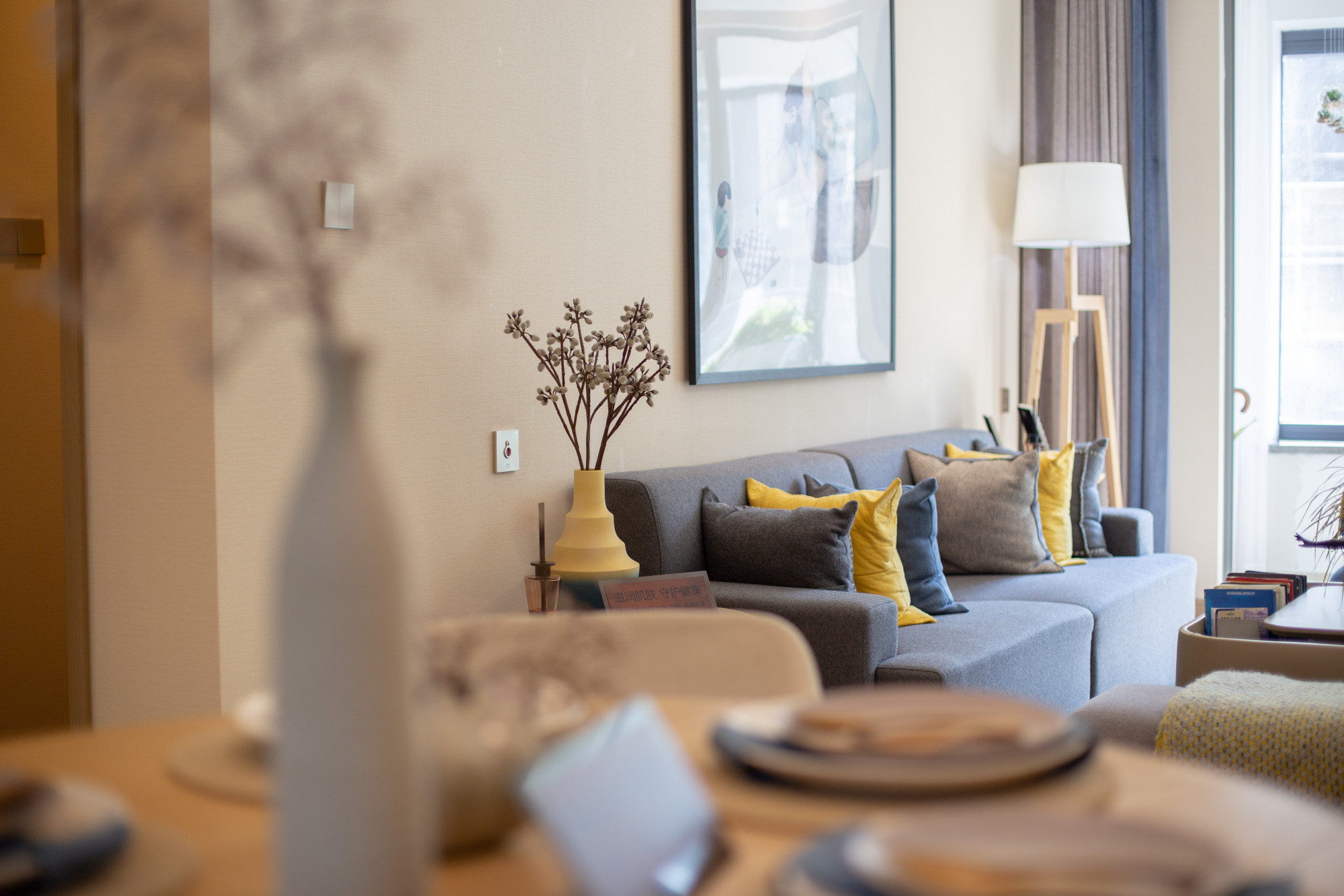 小户型沙发这样摆,才是正确的姿势,客厅空间起码扩大一倍