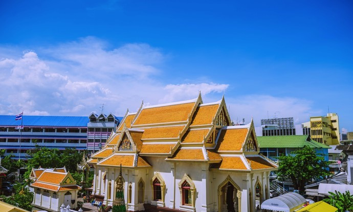 这座寺庙是泰国三大国宝之一,由三位华人集资建成!