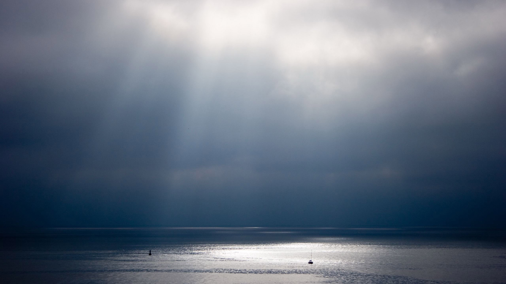 水的写真宽屏超清电脑桌面图片,分辨率为1920x1080