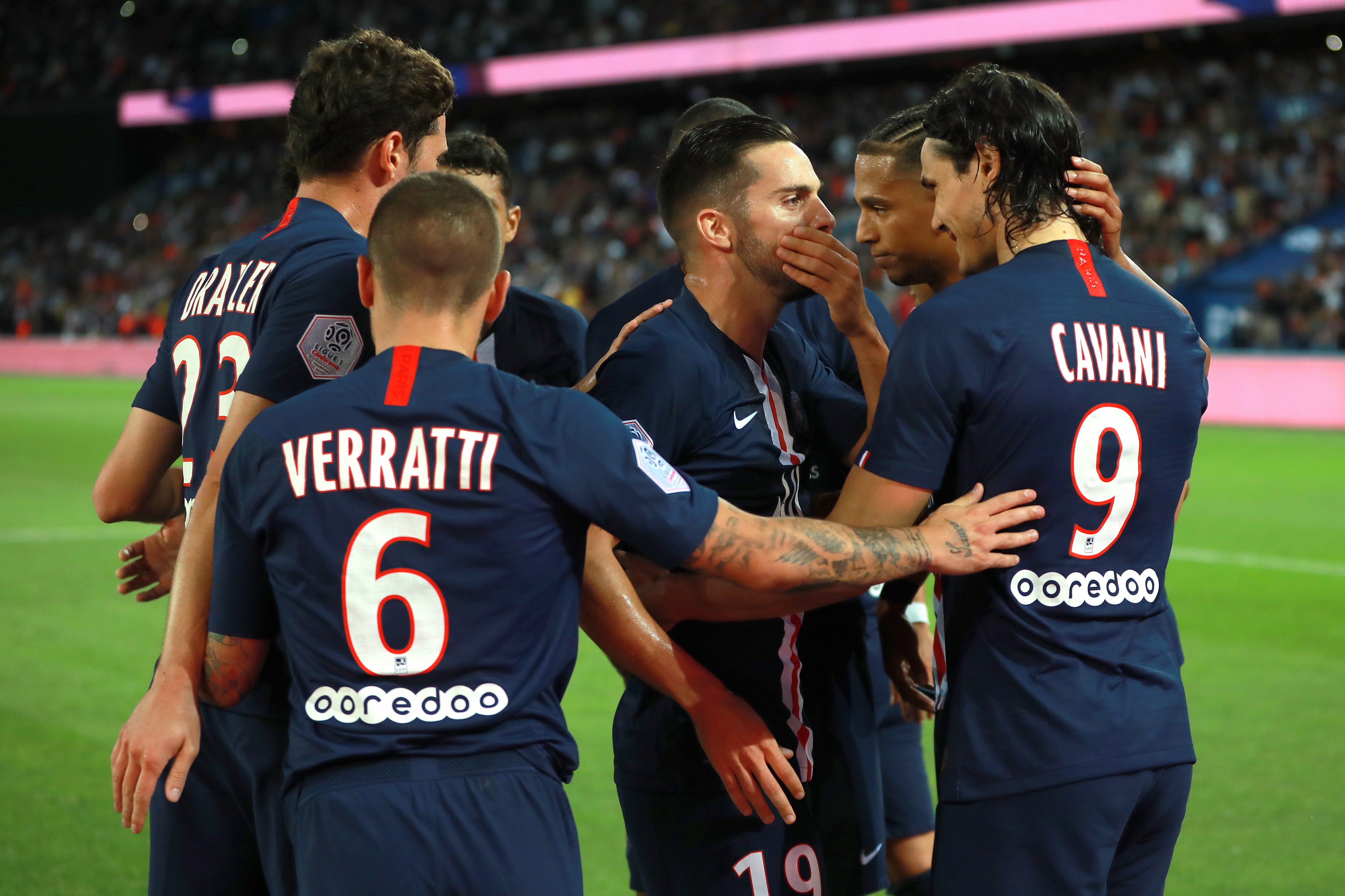 足球——法甲联赛:巴黎圣日耳曼胜尼姆