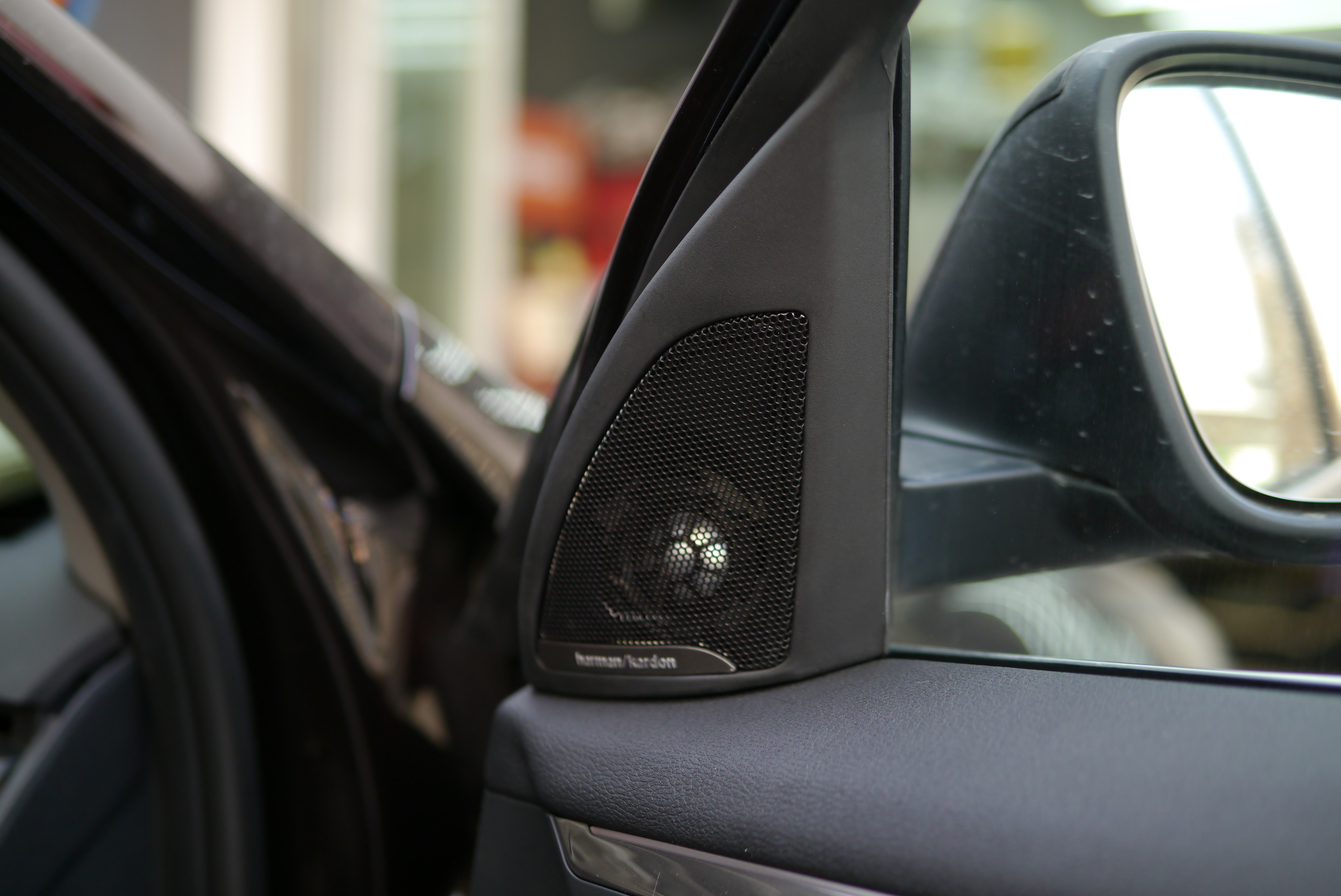 宝马x1汽车音响改装哈曼卡顿 青岛车之友汽车音响