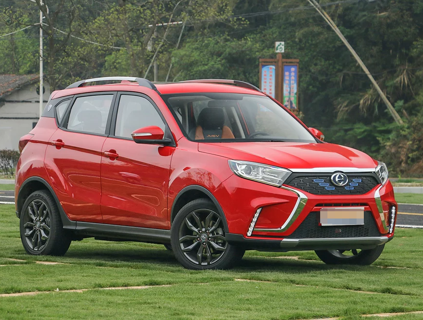 江铃集团新能源-江铃e400,饱满的车身线条,其设计相当出色!