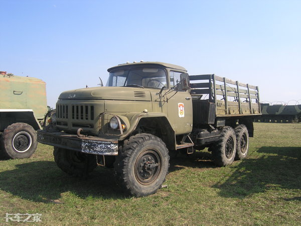 前苏联吉尔157卡车图片