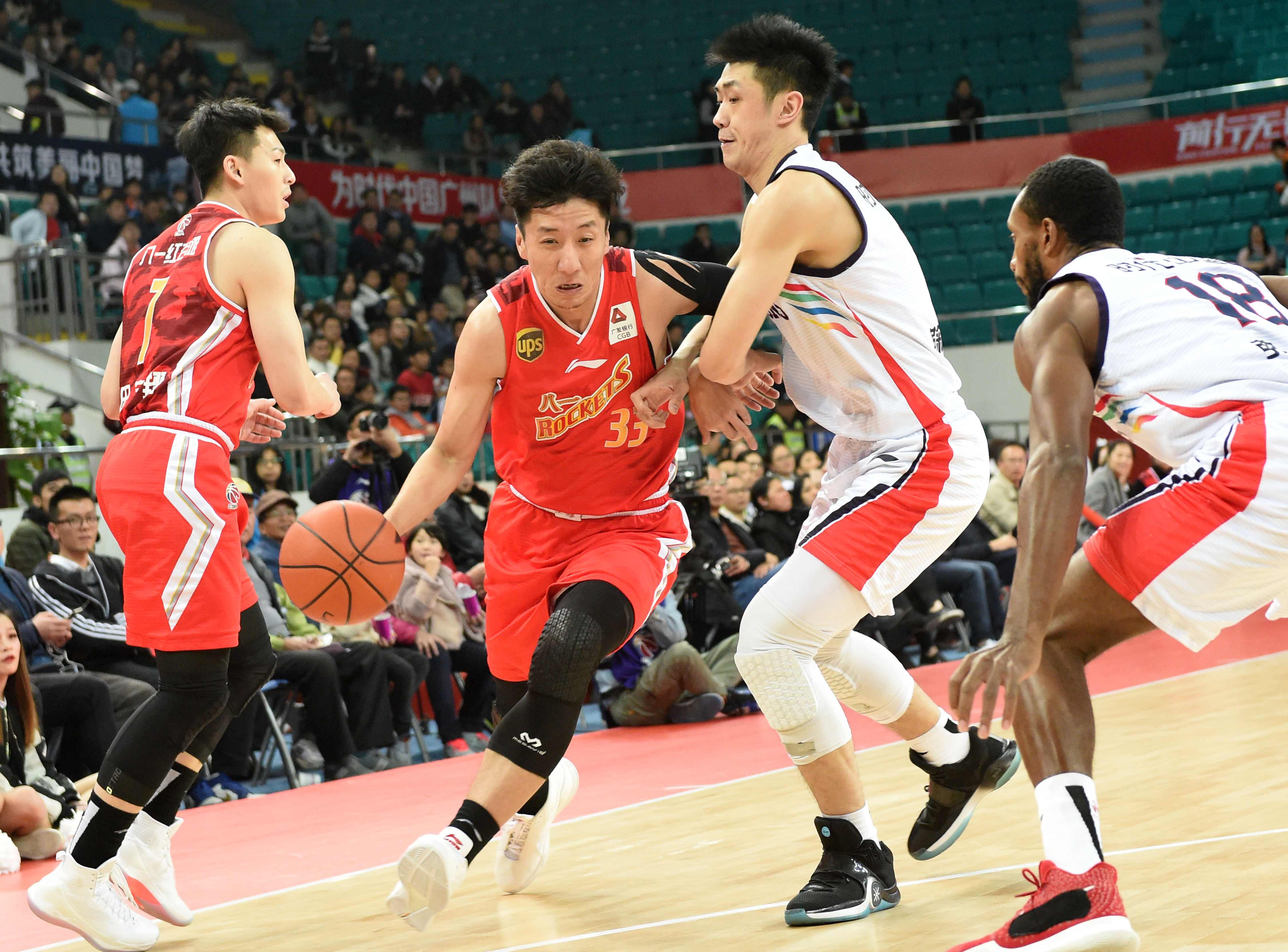 篮球——cba:时代中国广州对阵八一南昌