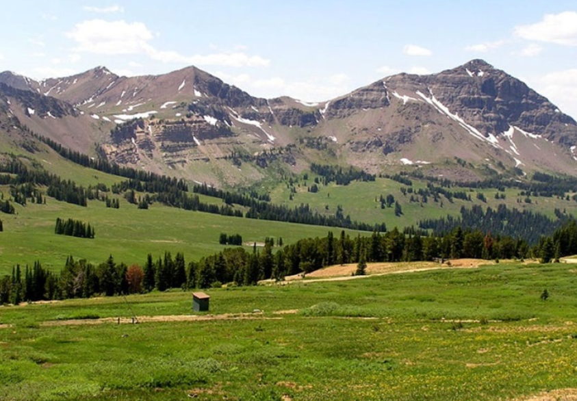 美国蒙大拿州徒步旅游,到各处走一走!
