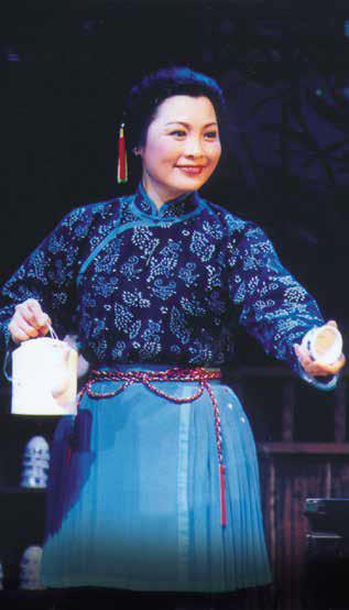 沪剧代表性传承人马莉莉:退休后服务社会是其乐无穷的大快事