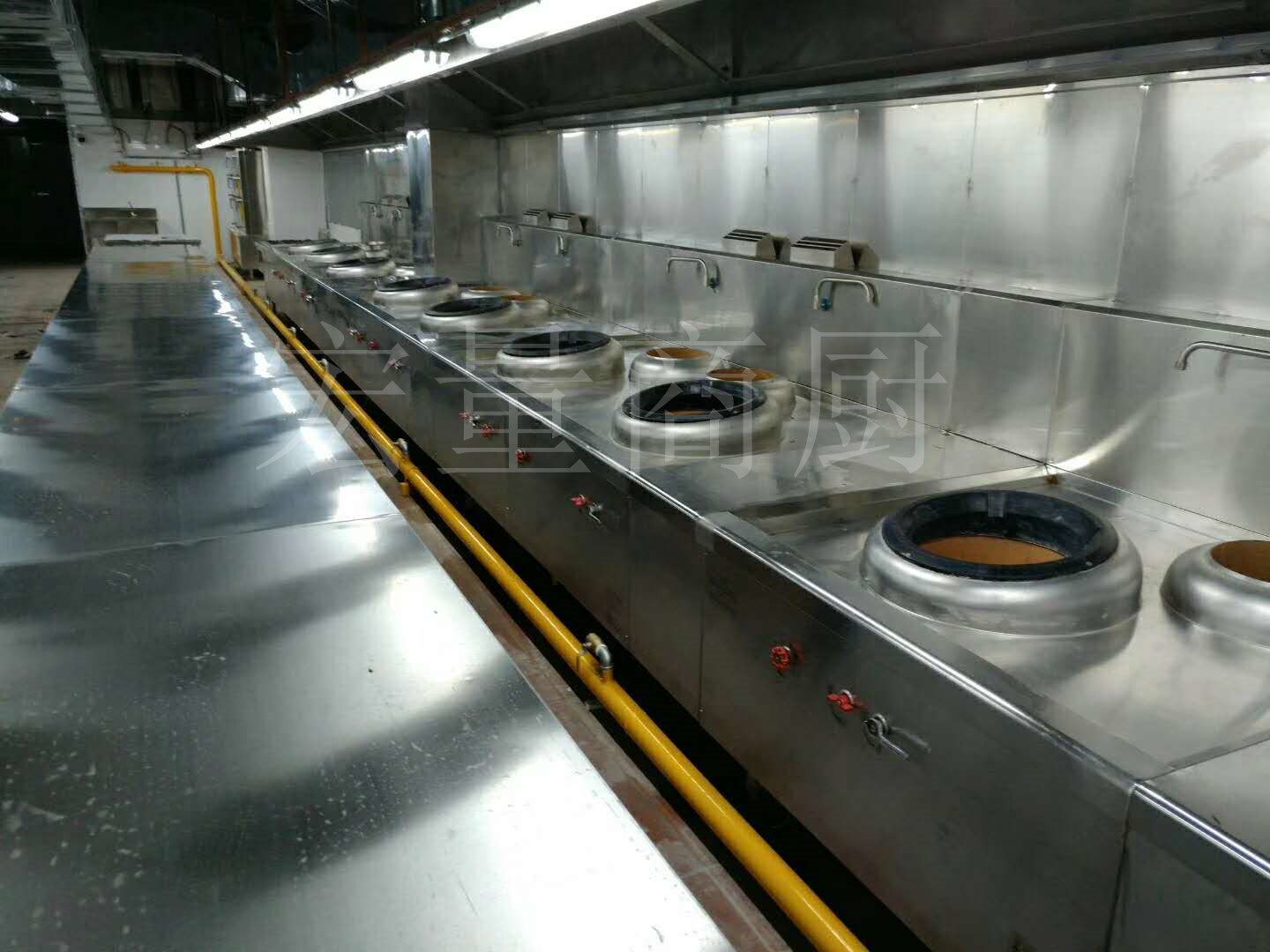 商用厨房设备：提升餐饮行业工作效率的利器
