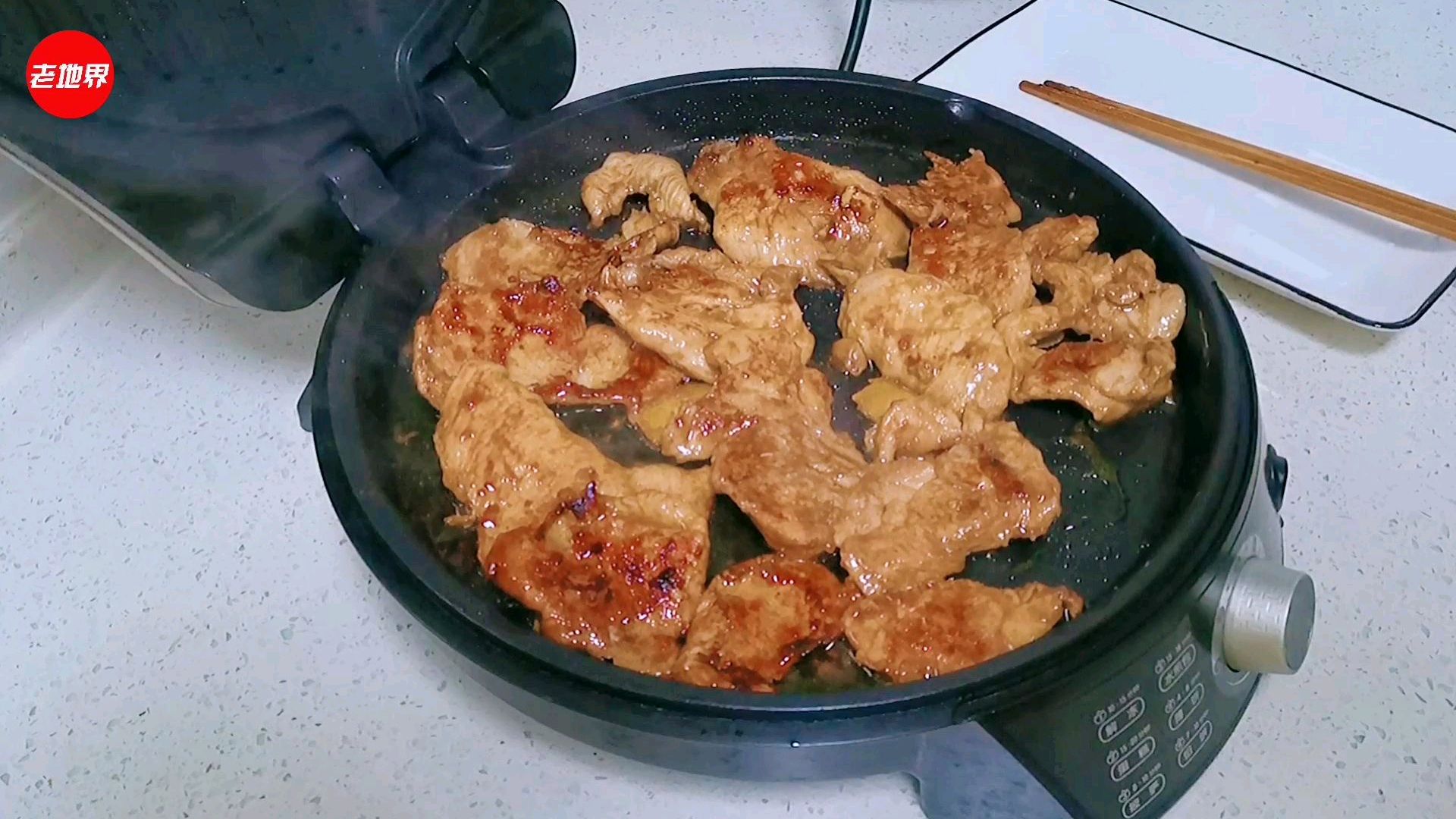 我有了这道香煎鸡排,还吃什么红烧肉,香甜可口,最后一步很重要