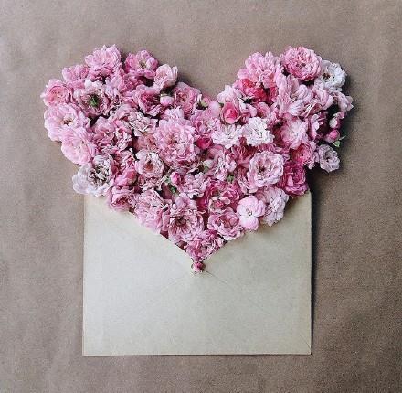 微信朋友圈最感人的说说,温情缱绻,满满的都是爱!