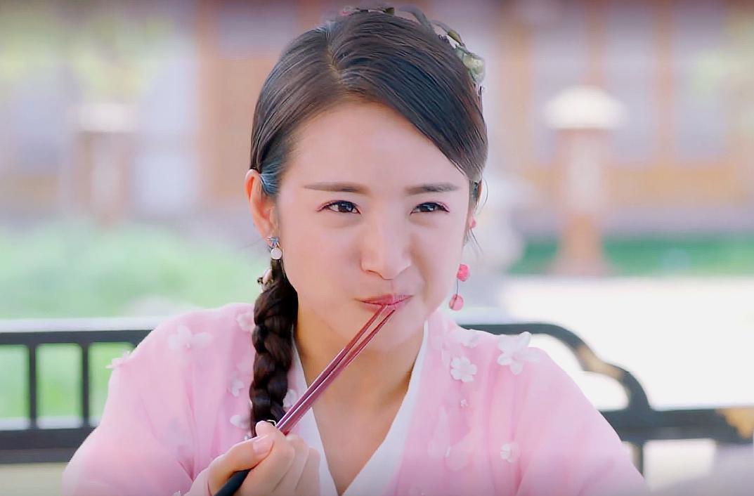 林依晨《小女花不弃》一组精美剧照,网友:满满的少女感!