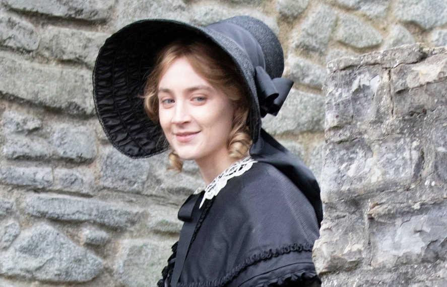 近日,凯特·温斯莱特与西尔莎·罗南主演的《菊石》(ammonite)在英国